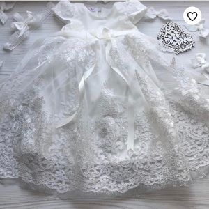 BRAND NEW Lace Christening Gown Baby Girl 3-6m
